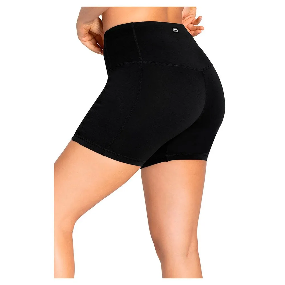 super.natural Liquid Flow Kurze Hose super.natural Liquid Flow Kurze Hose