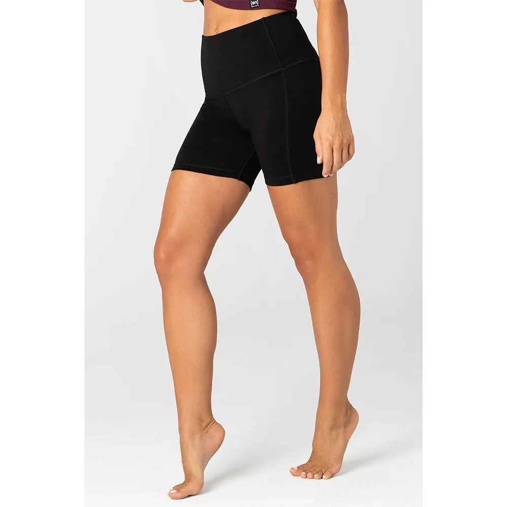super.natural Liquid Flow Kurze Hose super.natural Liquid Flow Kurze Hose