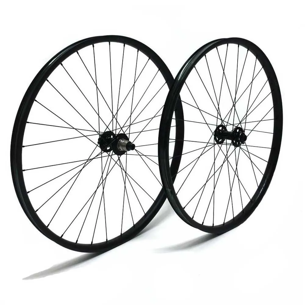 tfhpc E30 Boost Tubeless Disc 29´´ Mtb-laufradsatz, Black, 15 x 100 / 12 x 148mm tfhpc E30 Boost Tubeless Disc 29´´ Mtb-laufradsatz, Black, 15 x 100 / 12 x 148mm