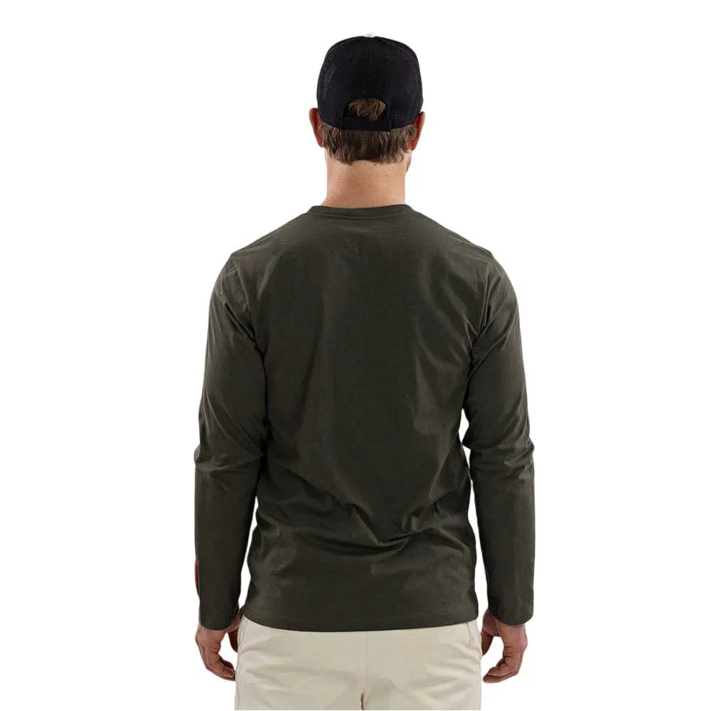 The Mountain Studio Field Langarm-t-shirt The Mountain Studio Field Langarm-t-shirt