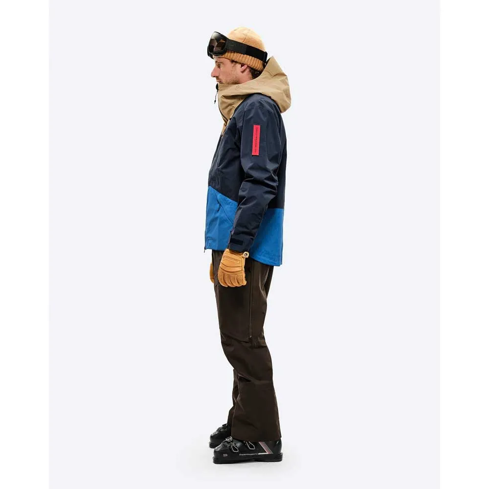 The Mountain Studio Gore-tex Pro 3l Jacke The Mountain Studio Gore-tex Pro 3l Jacke