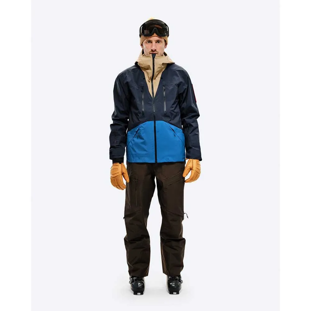 The Mountain Studio Gore-tex Pro 3l Jacke The Mountain Studio Gore-tex Pro 3l Jacke