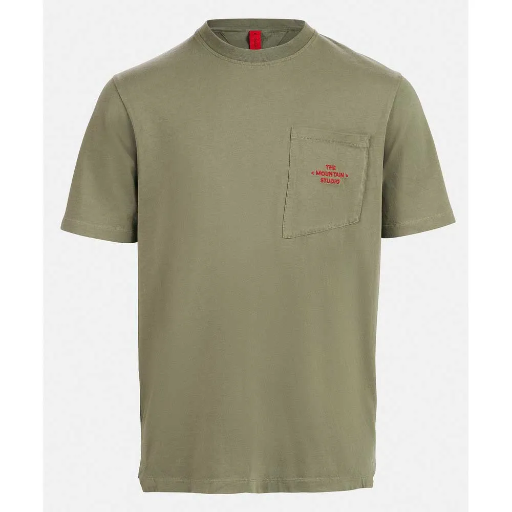 The Mountain Studio Pocket Kurzarm-t-shirt The Mountain Studio Pocket Kurzarm-t-shirt