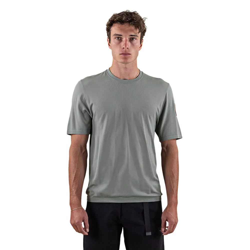 The Mountain Studio Two Tone Tech Kurzarm-t-shirt The Mountain Studio Two Tone Tech Kurzarm-t-shirt