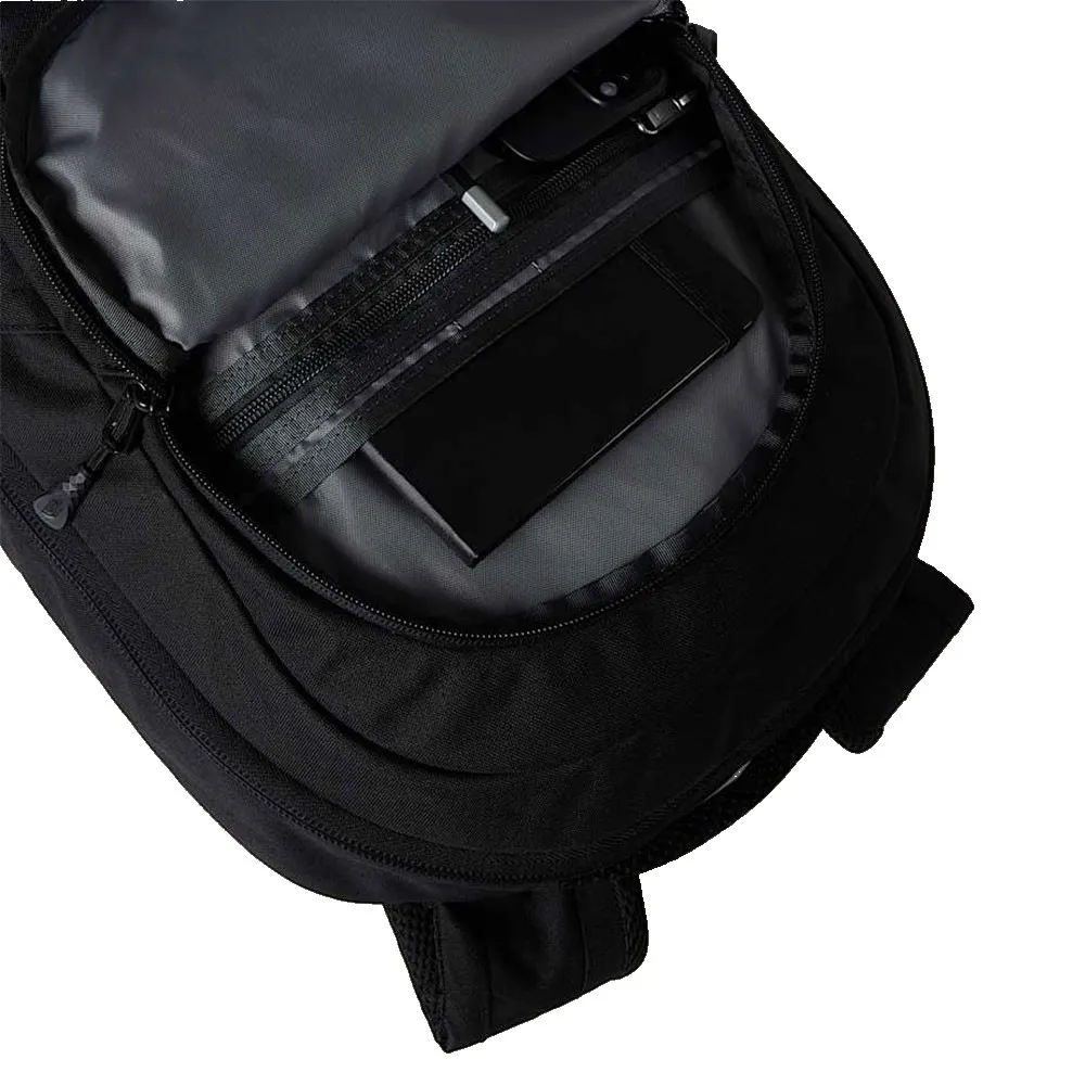 The North Face Connector 27.5l Rucksack The North Face Connector 27.5l Rucksack