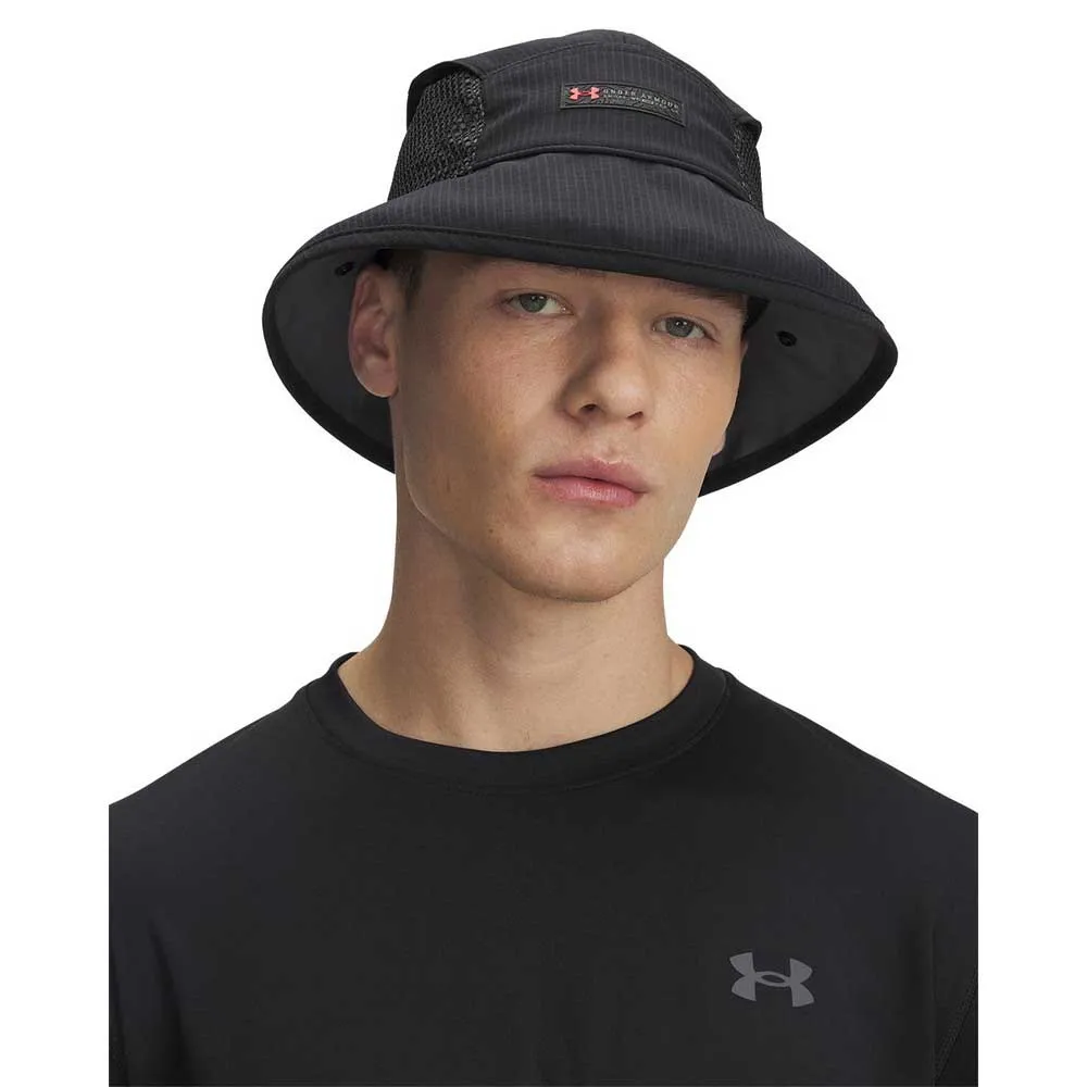 Under Armour Summit Upf Hut, Black / black / red Under Armour Summit Upf Hut, Black / black / red
