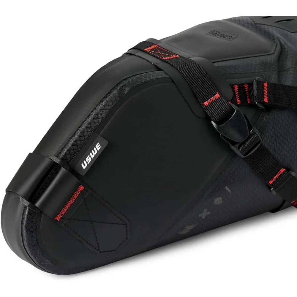 USWE Roll Top Satteltasche 8l, Black, One Size USWE Roll Top Satteltasche 8l, Black, One Size