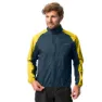 Dark sea / yellow
