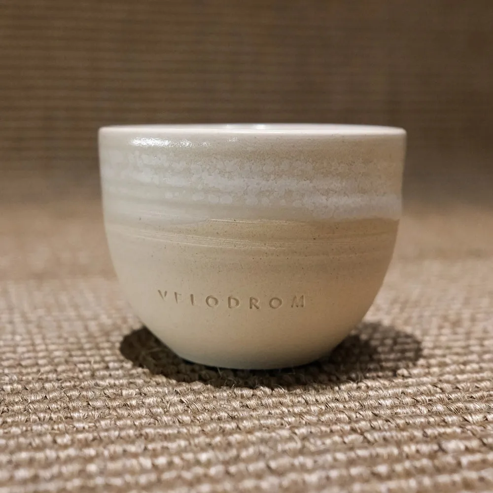 Velodrom VCC VELODROM Kaffeebecher Handmade x Pell Ceramica, Natur
