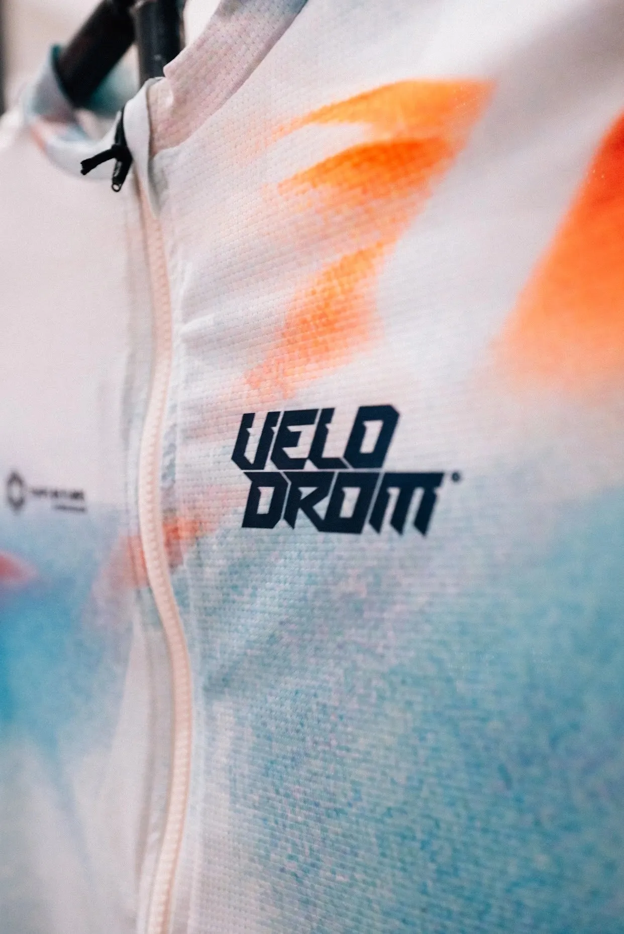 Velodrom VCC VELODROM Raceday 3.0 Temps de Flor 2025 Limited Edition Unisex Trikot Velodrom VCC VELODROM Raceday 3.0 Temps de Flor 2025 Limited Edition Unisex Trikot