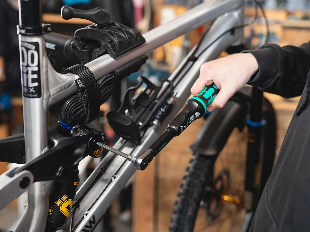 Wera Click-Torque A 5 Drehmomentschlüssel mit Umschaltratsche, Schwarz-grün, 2.5-25 Nm Wera Click-Torque A 5 Drehmomentschlüssel mit Umschaltratsche, Schwarz-grün, 2.5-25 Nm