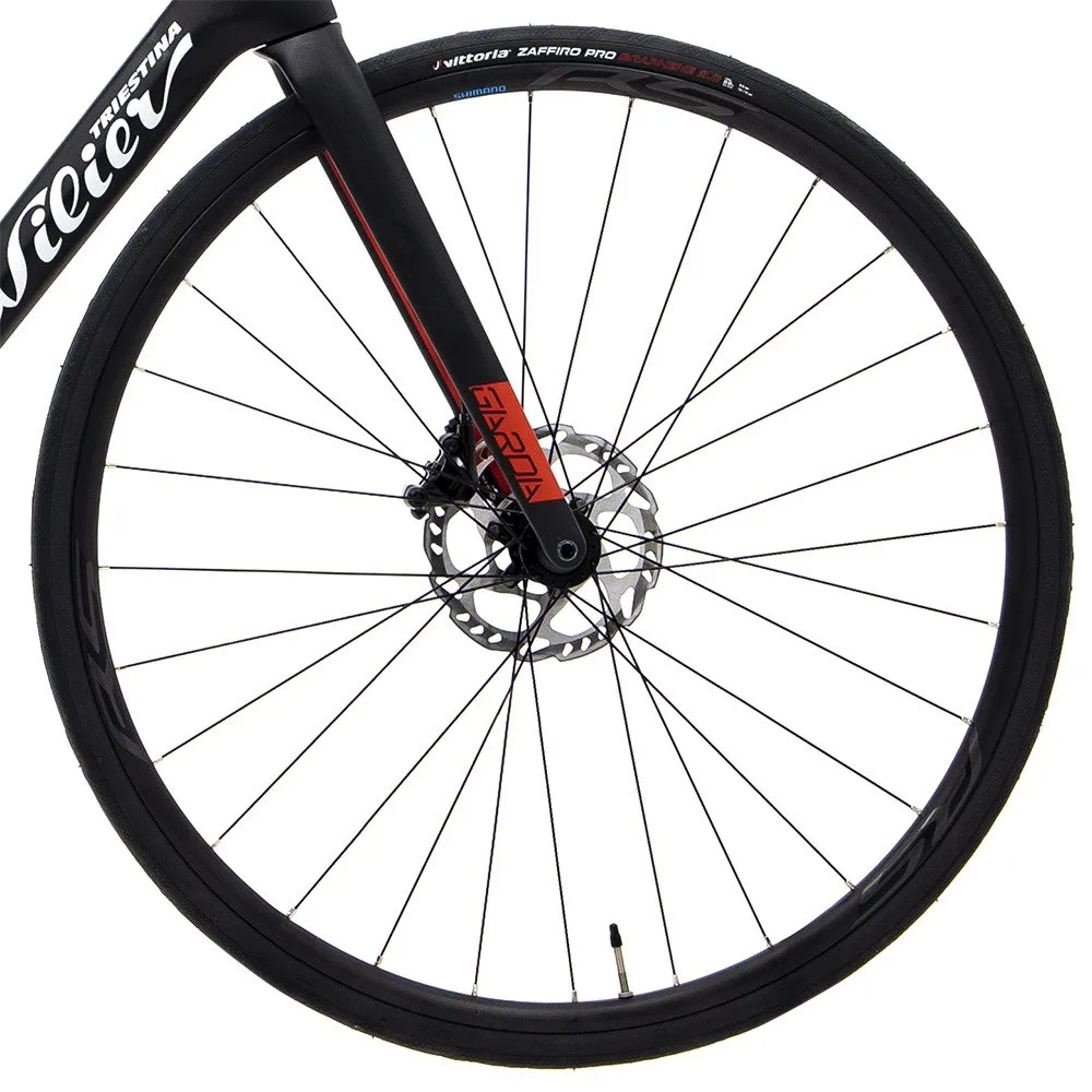 Wilier Garda Disc 105 Di2 Rennrad, Red / black Wilier Garda Disc 105 Di2 Rennrad, Red / black
