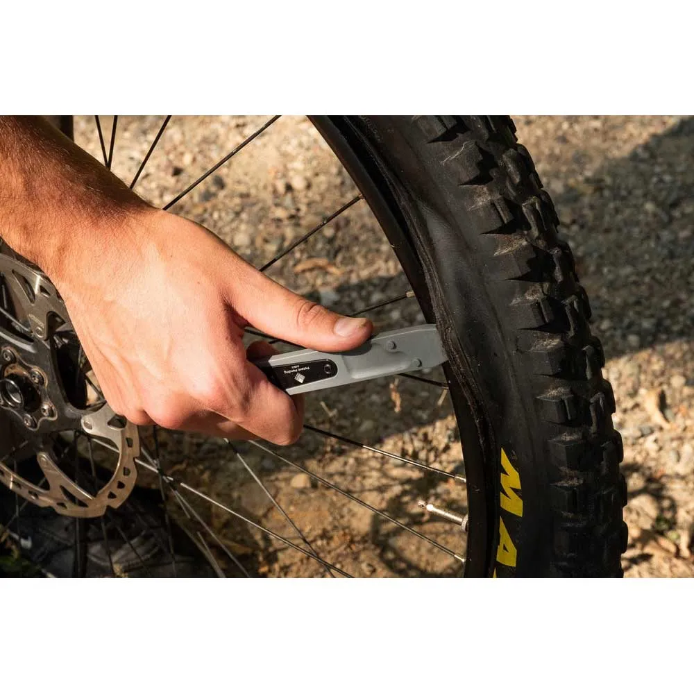 Wolf Tooth 8-bit One Multitool, Black 2, One Size Wolf Tooth 8-bit One Multitool, Black 2, One Size