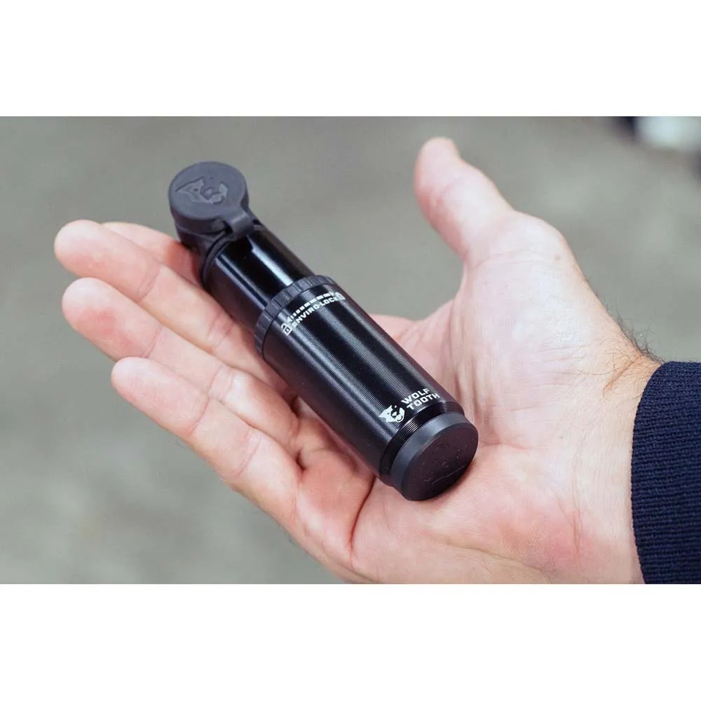 Wolf Tooth Encase 30cc Tubeless Tool Mini-pumpe, Black, One Size Wolf Tooth Encase 30cc Tubeless Tool Mini-pumpe, Black, One Size