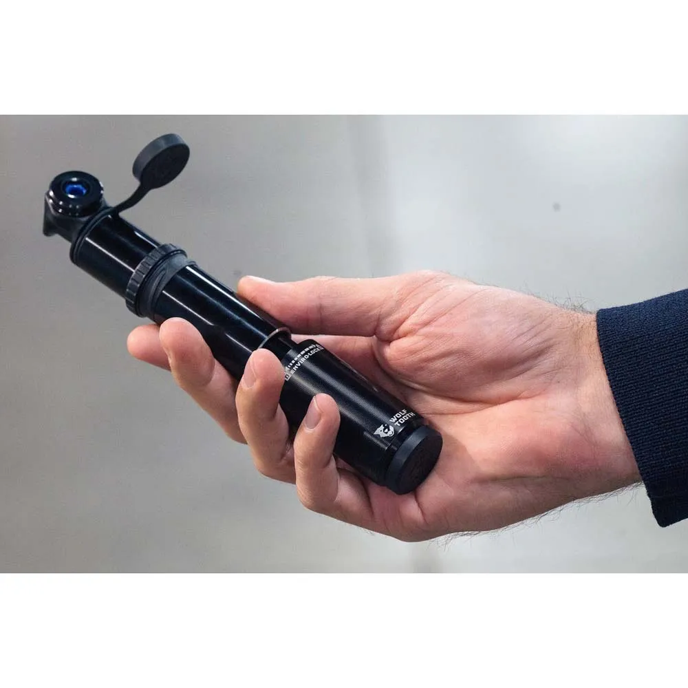 Wolf Tooth Encase 30cc Tubeless Tool Mini-pumpe, Black, One Size Wolf Tooth Encase 30cc Tubeless Tool Mini-pumpe, Black, One Size